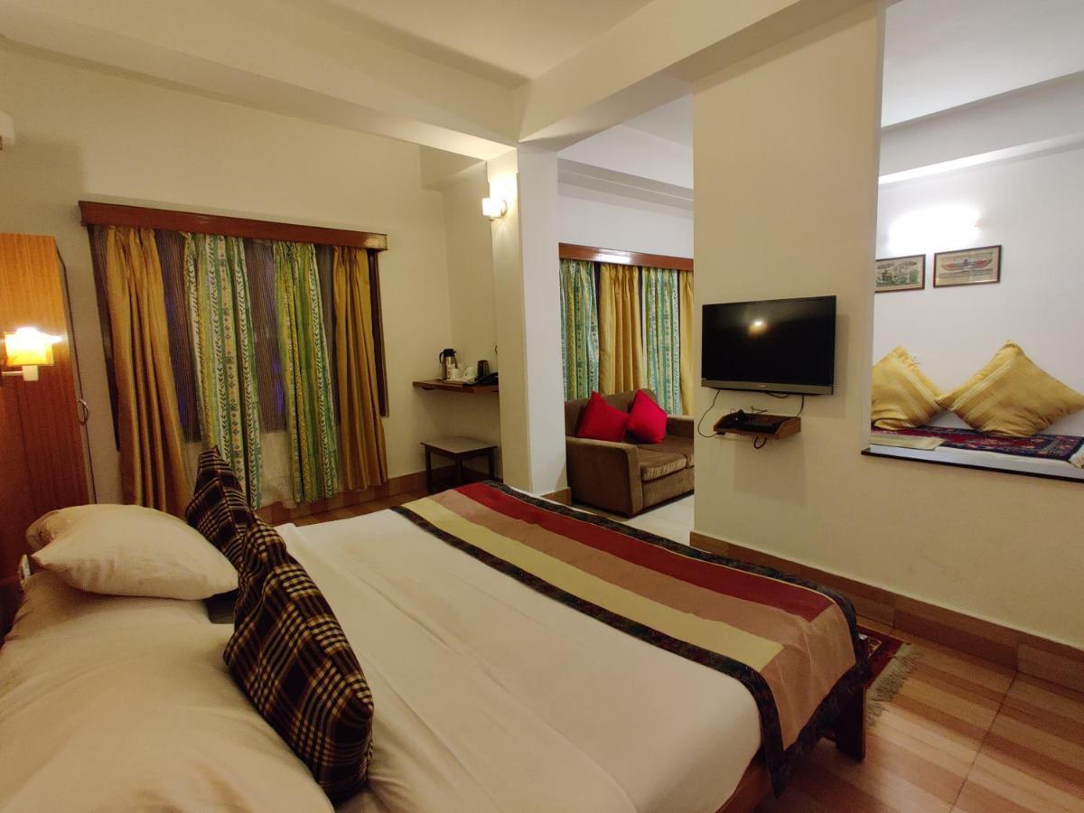 Hotel Tarayana Gangtok Luaran gambar