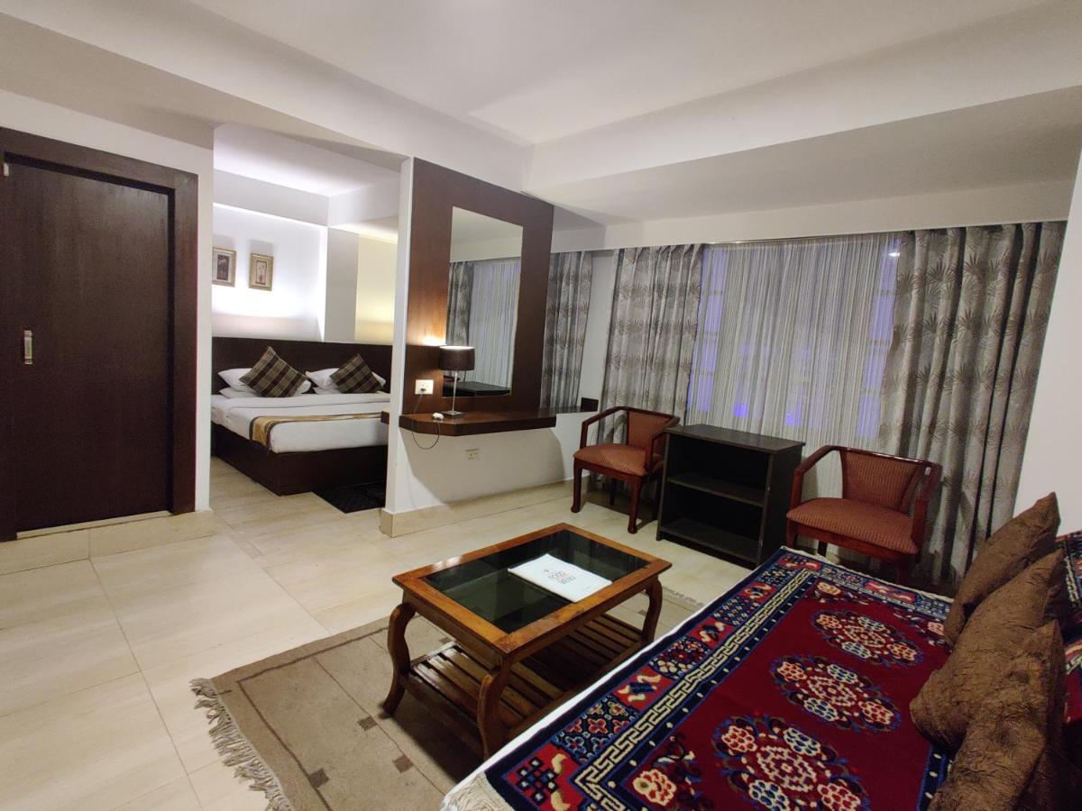 Hotel Tarayana Gangtok Luaran gambar